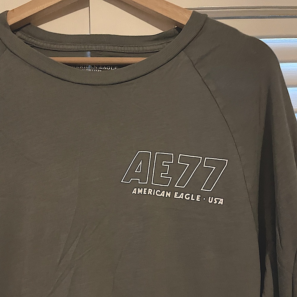 Men’s American Eagle Long-Sleeve Shirt